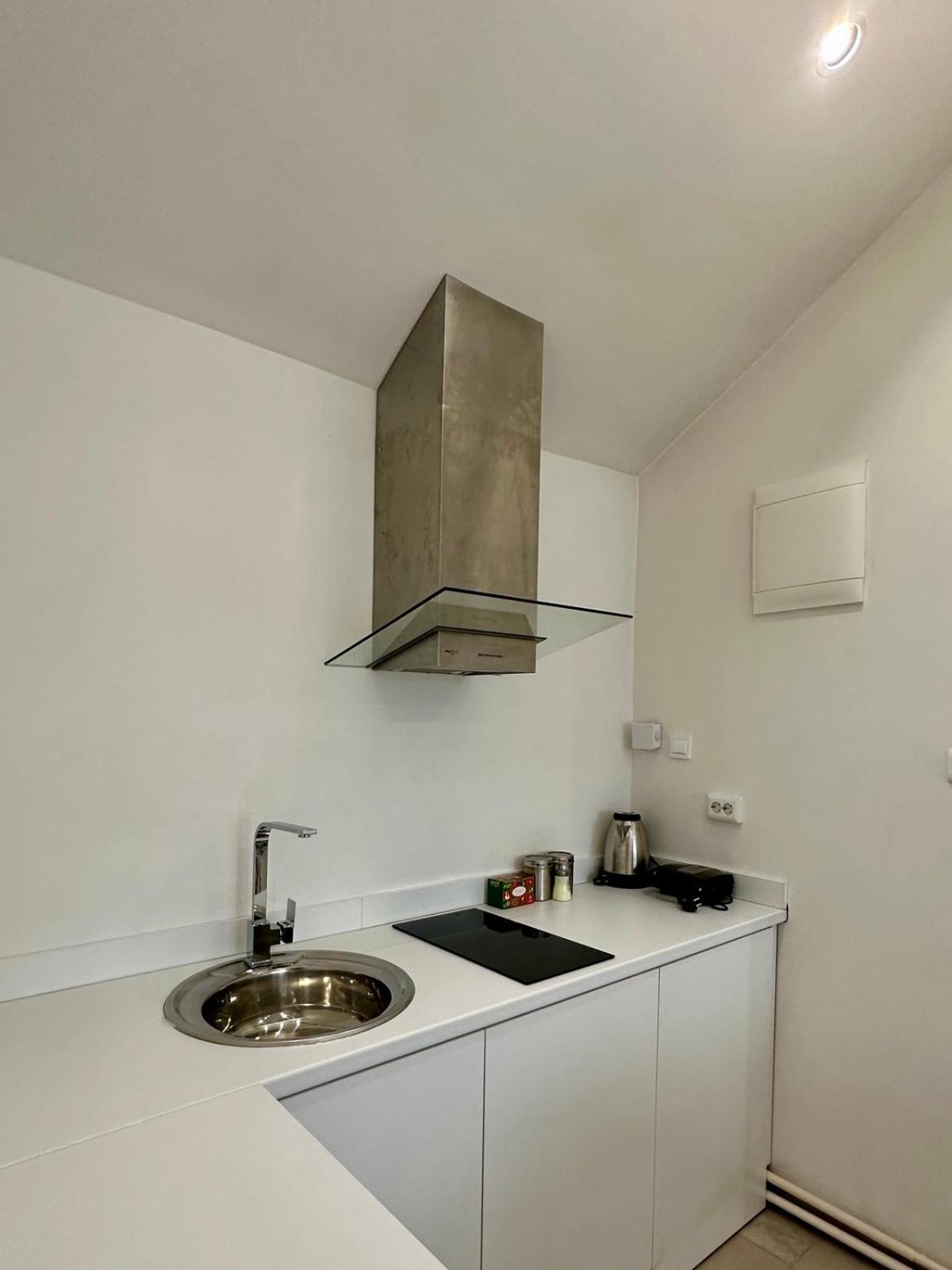19 Apartment *